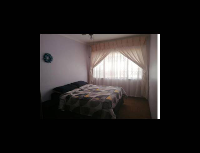 6 BEDROOM HOUSE FOR SALE IN RISECLIFF